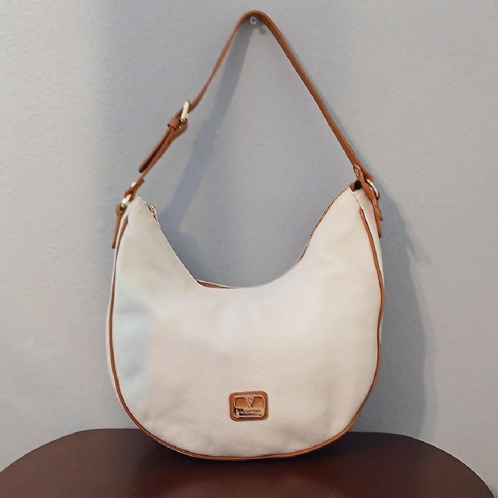 Elegant White and Tan Shoulder Bag